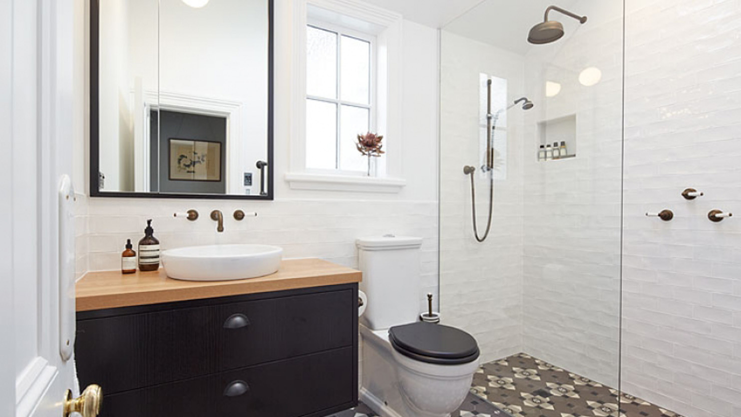 igd-portfolio-image ingrid geldof Traditional Bathroom ensuite, wardrobe and kitchen design